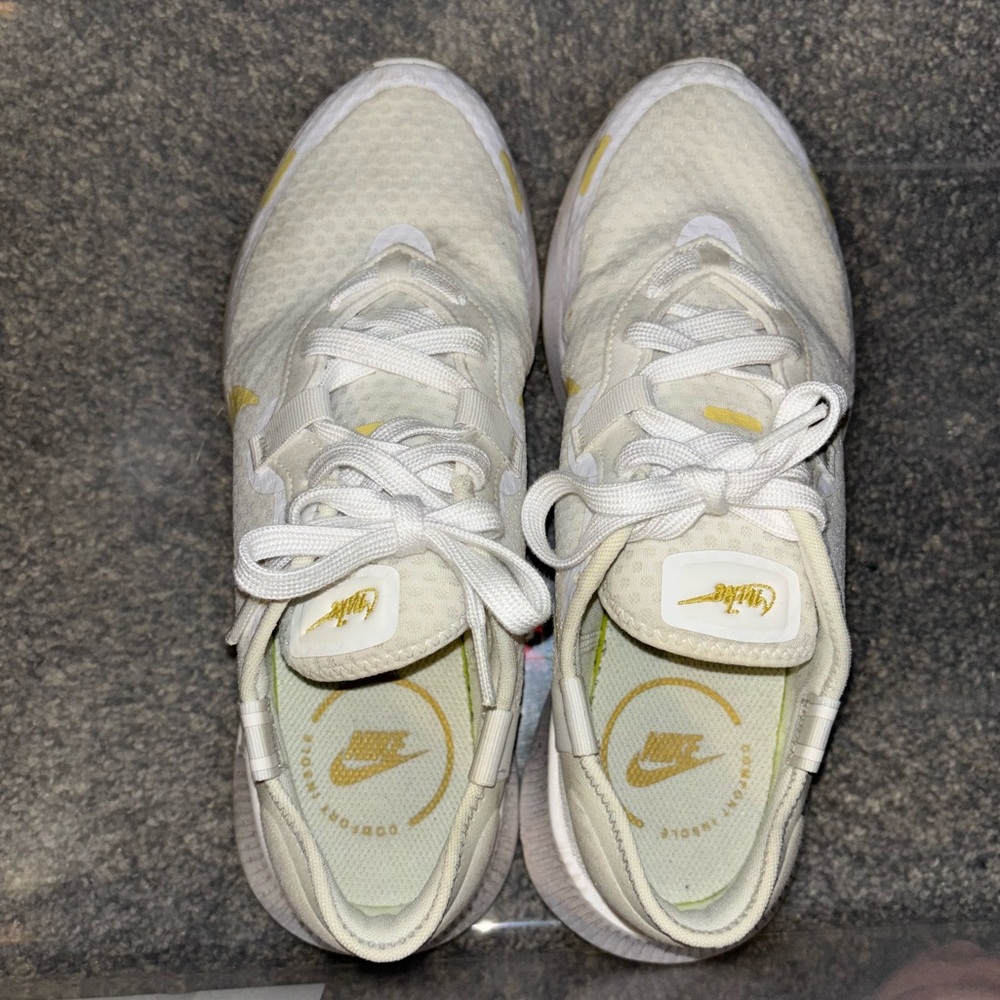 Nike White & Yellow Slip-on Sneakers